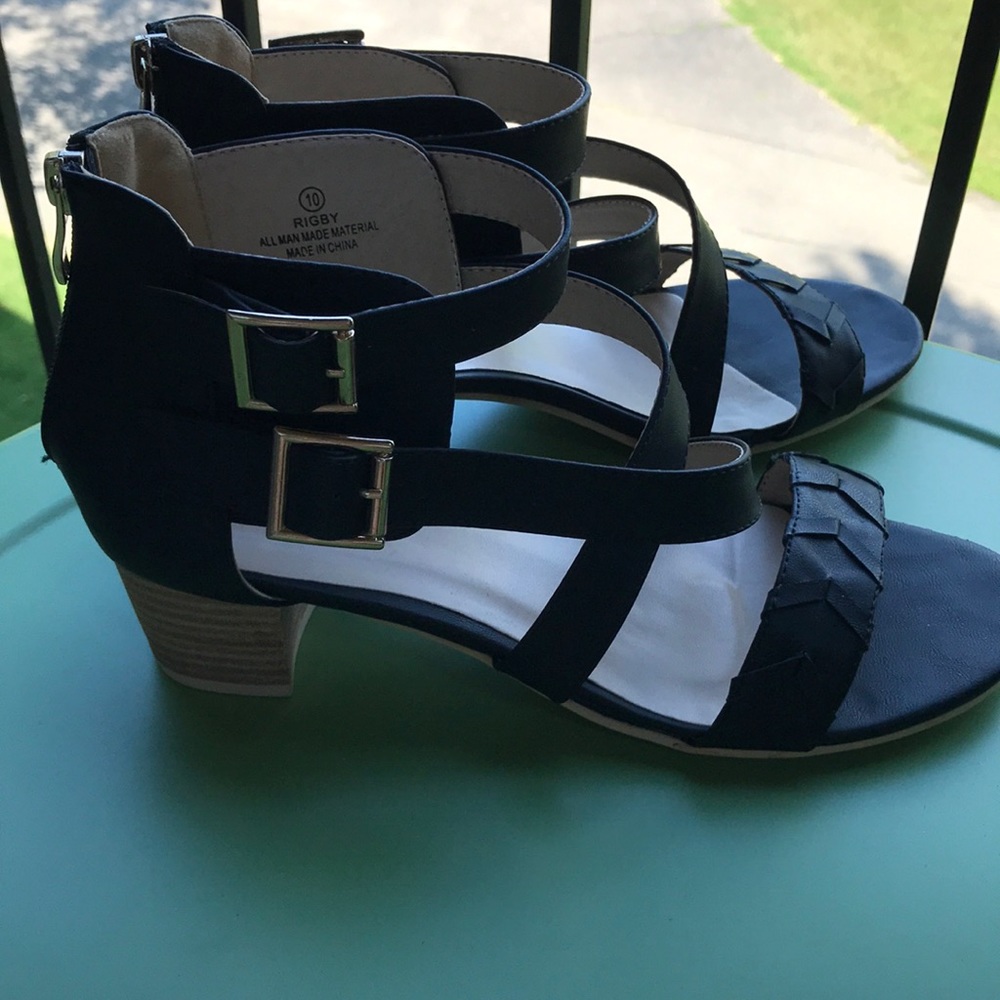 Bucco Sandals - Picture 6 of 6